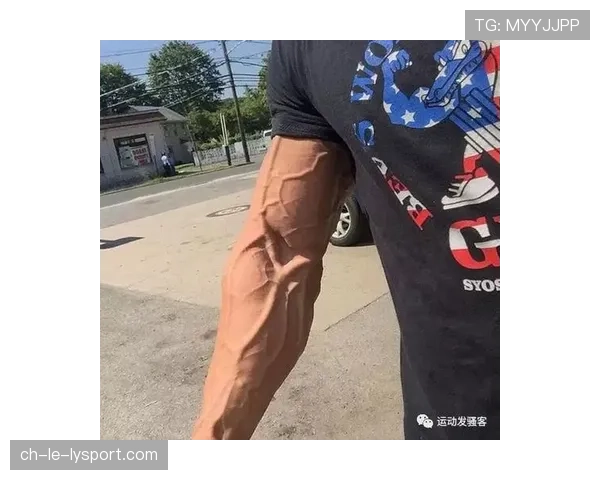 顶级健美选手的控制:他是如何通过肌肉分离度展示形体美的(269 )